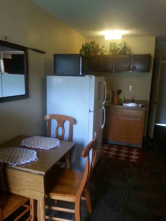 Taneycomo Lakefront Resort Bull Creek Стая снимка
